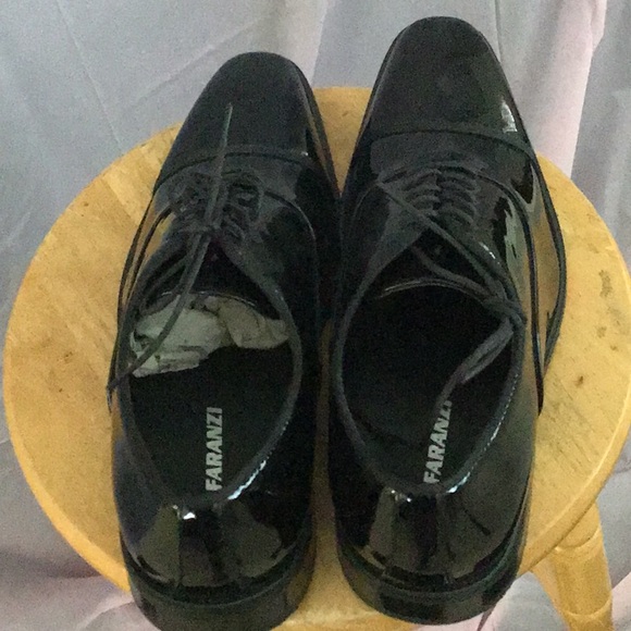 Shoes - Picture 3 of 4